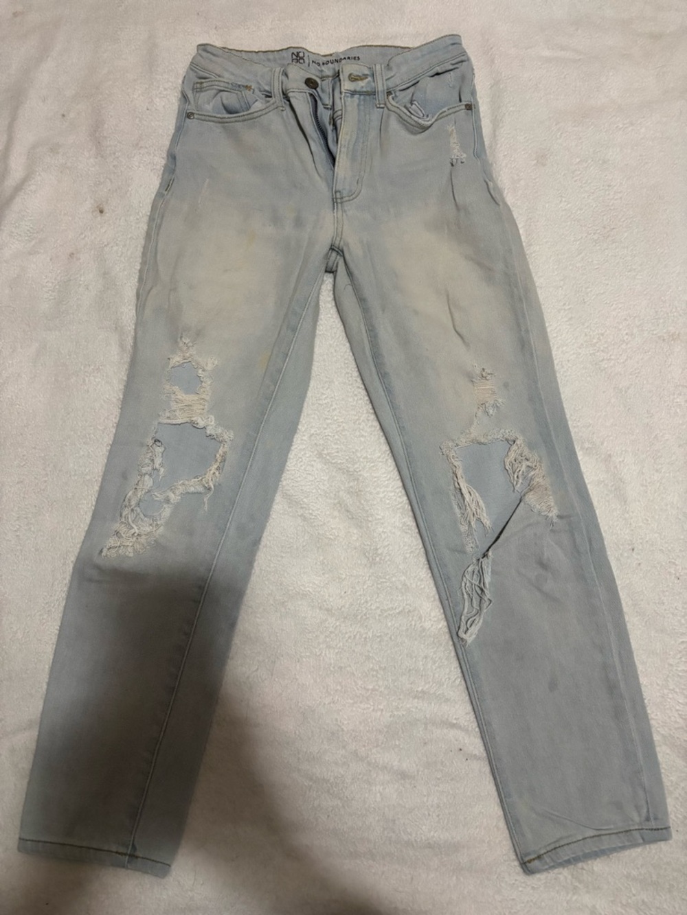 No Boundaries Light Gray Ripped Skinny Jeans